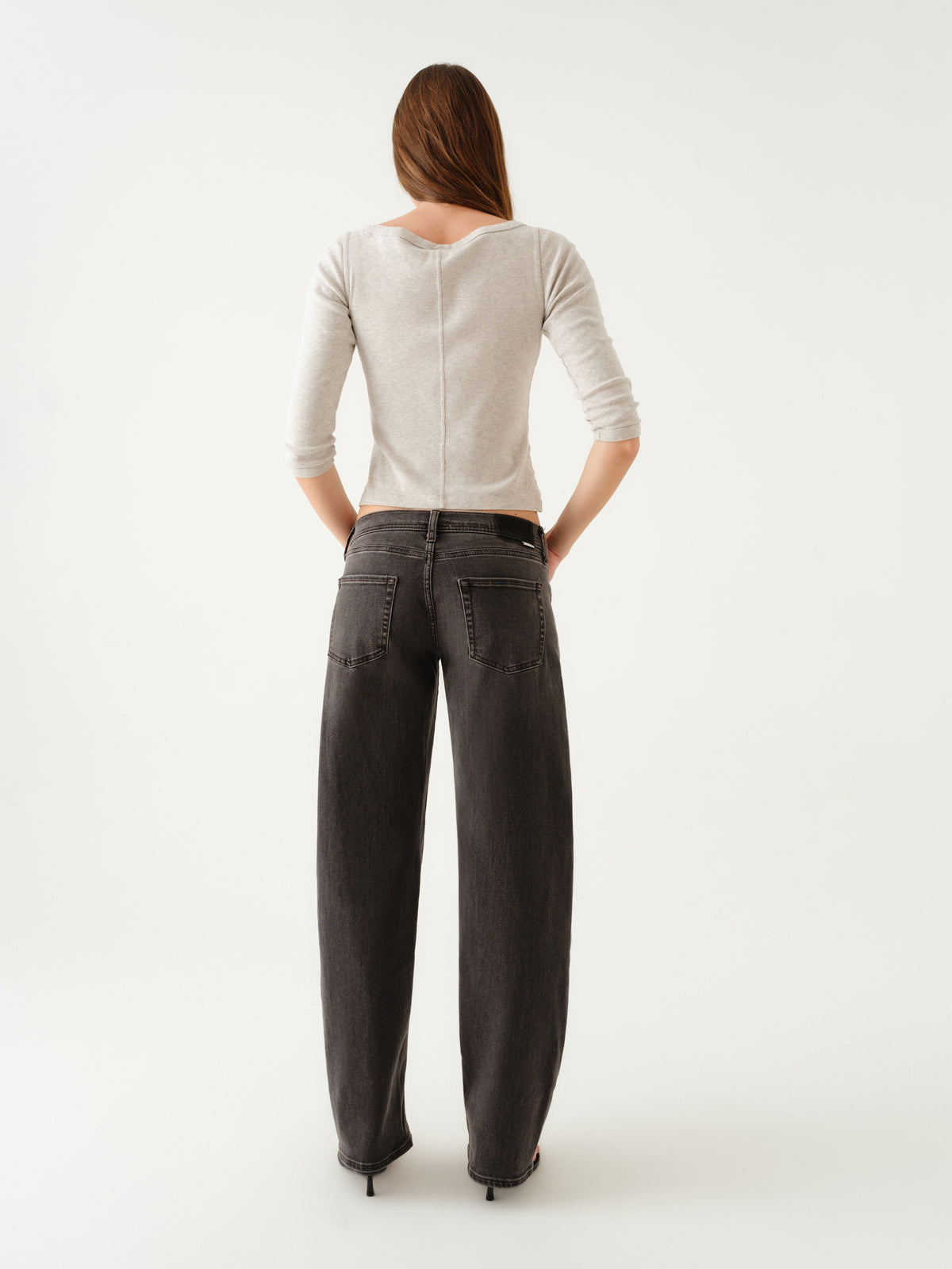 Replay Low Rise V-Waist Soft Barrel in Motion