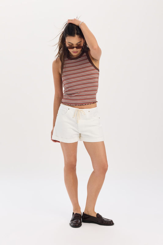 Maddie Mid Rise Short in Lamb