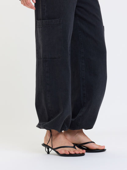 Mirage Mid Rise Cargo Harem in Eclipse