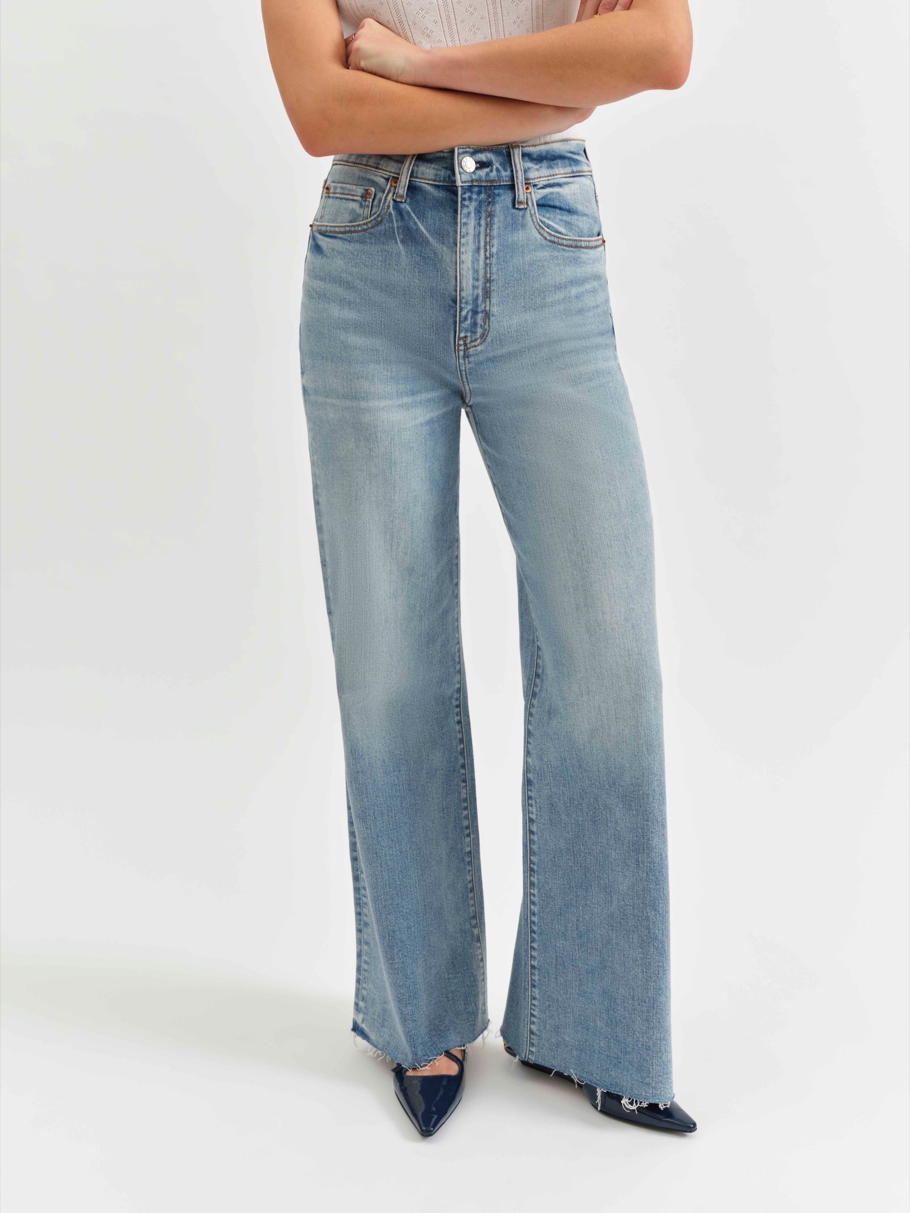 Far Out High Rise Wide Leg in Fools Gold – Daze Denim Far Out High Rise Wide Leg in Fools Gold – Daze Denim