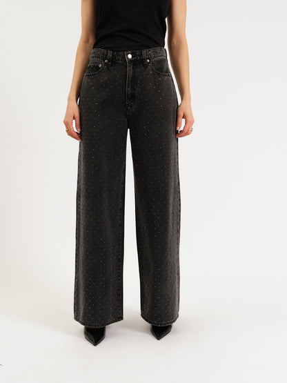 The Wonderer Mid Rise Palazzo in Starlit Night