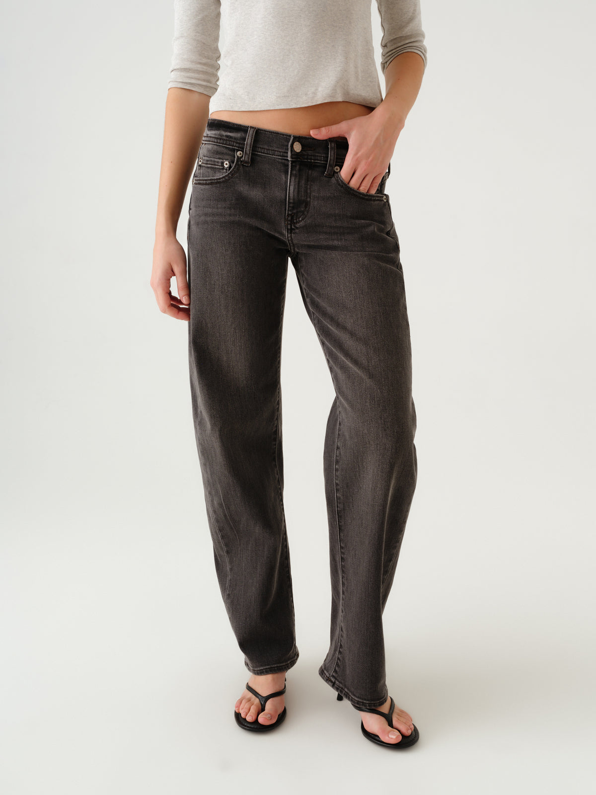 Replay Low Rise V-Waist Soft Barrel in Motion