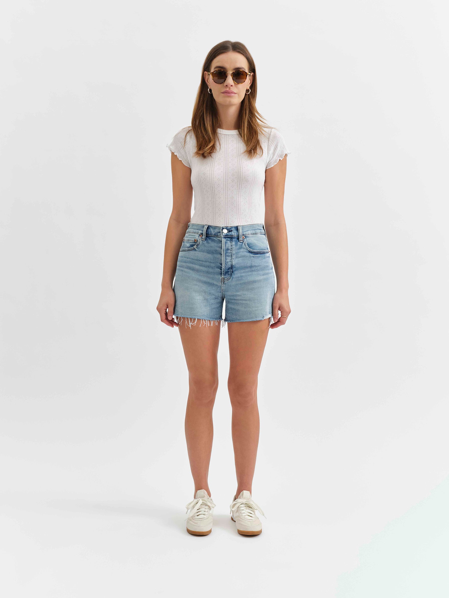 Hug – Daze Denim