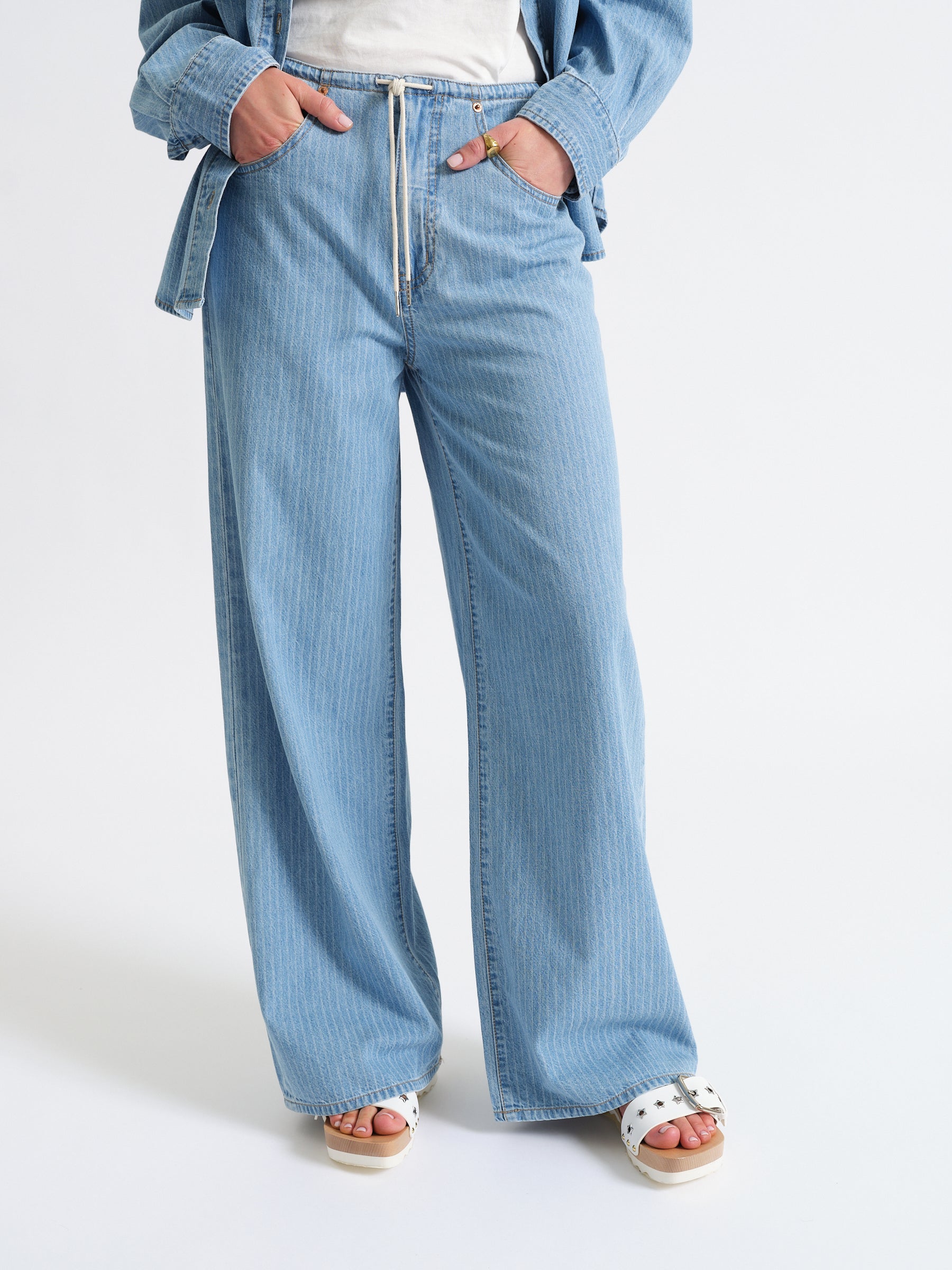 Madison Mid Rise Wide Leg in Whimsy – Daze Denim