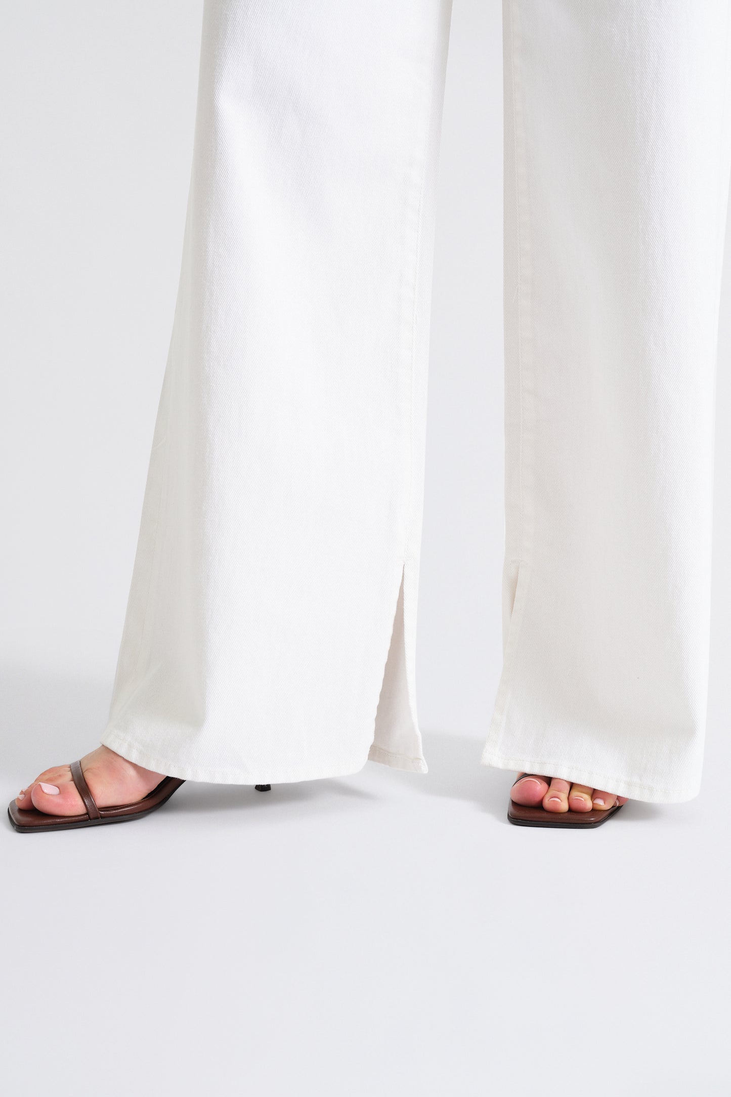 The Wanderer Mid Rise Palazzo in Lamb