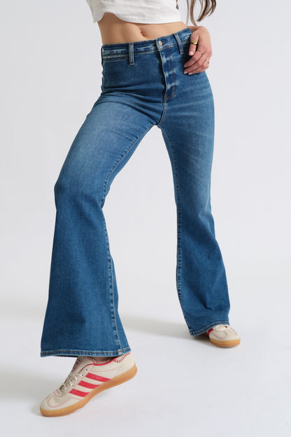 Sunset Flare High Rise in Too Sweet