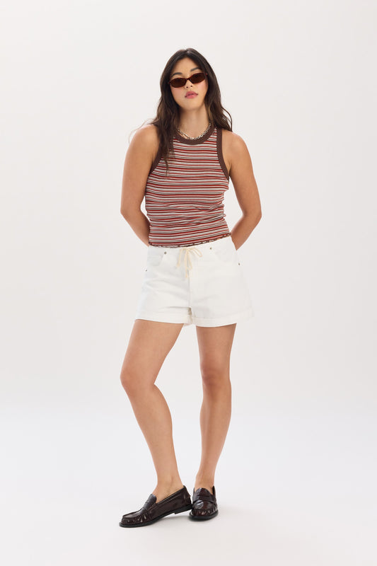 Maddie Mid Rise Short in Lamb